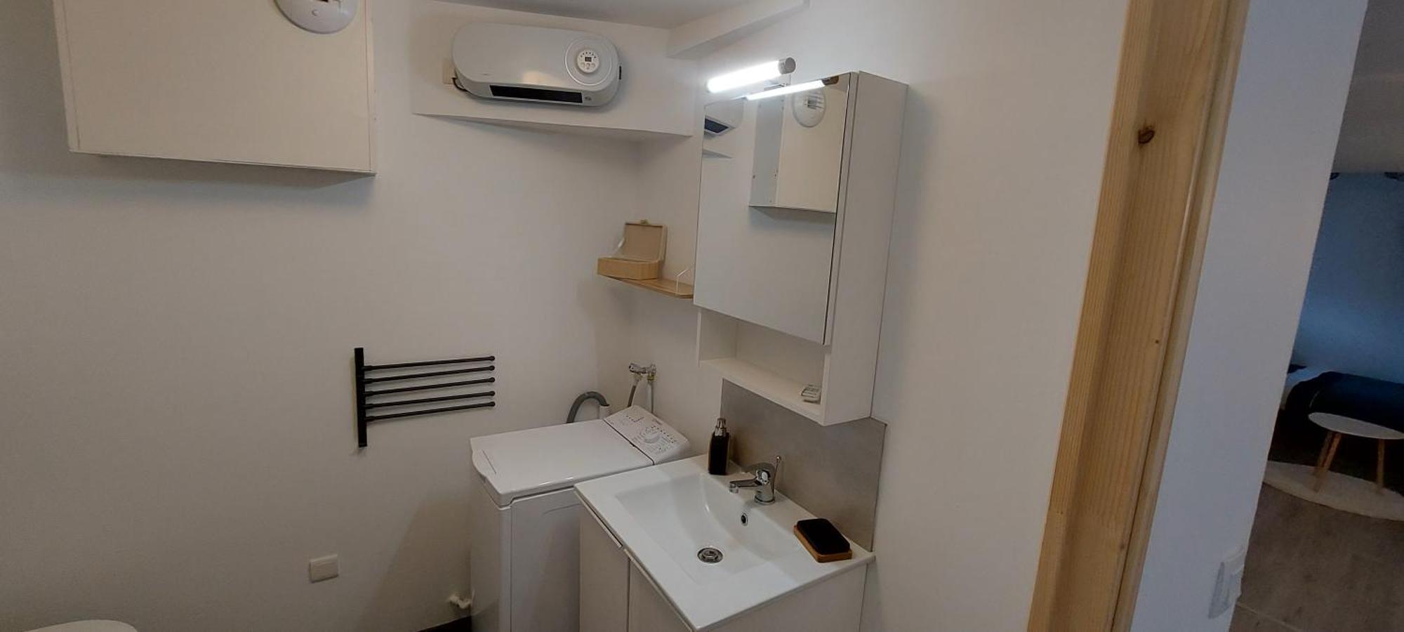 Chez Mathilde, Studio Sur Laval Laval  Zewnętrze zdjęcie